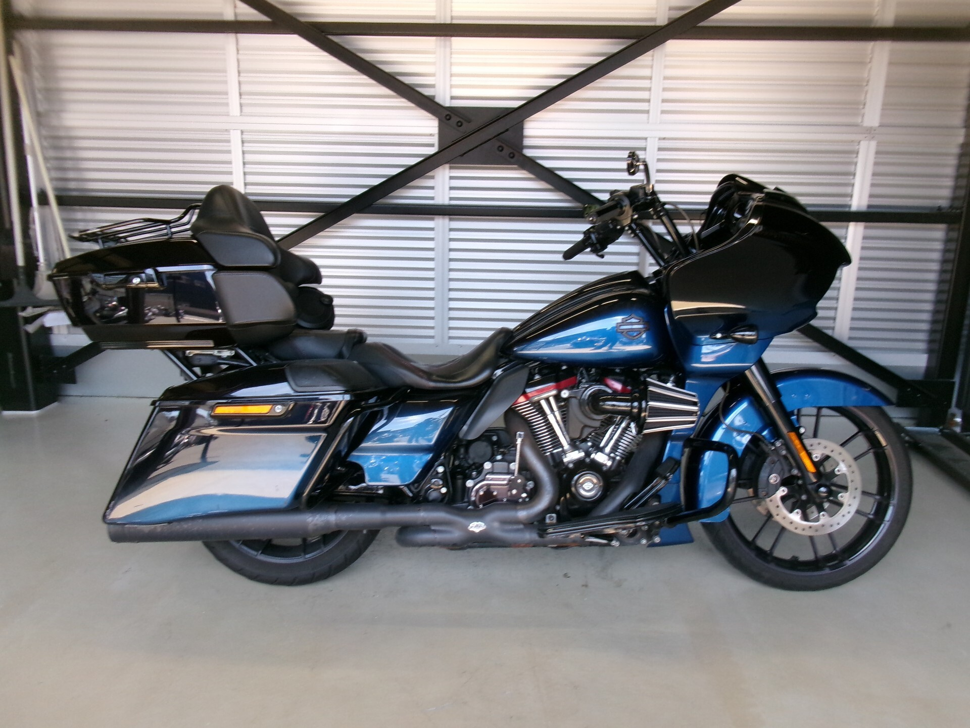 Harley-Davidson HARLEY FLTRXSE1800CVO
