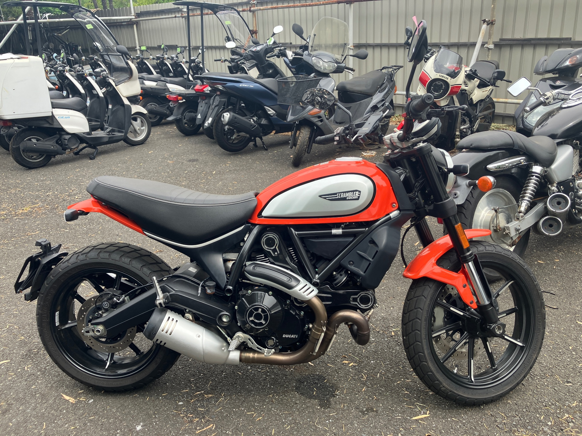 OTHER DUCATI SCRAMBLER ICON