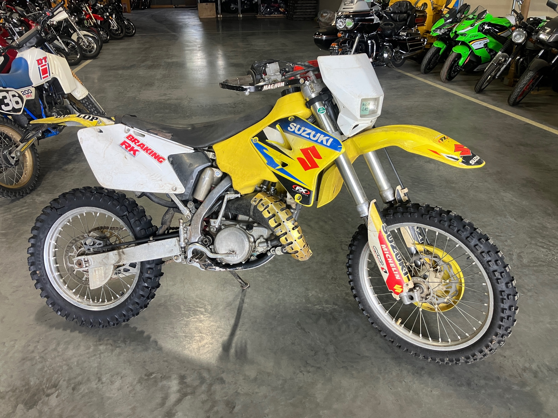 Suzuki RM125