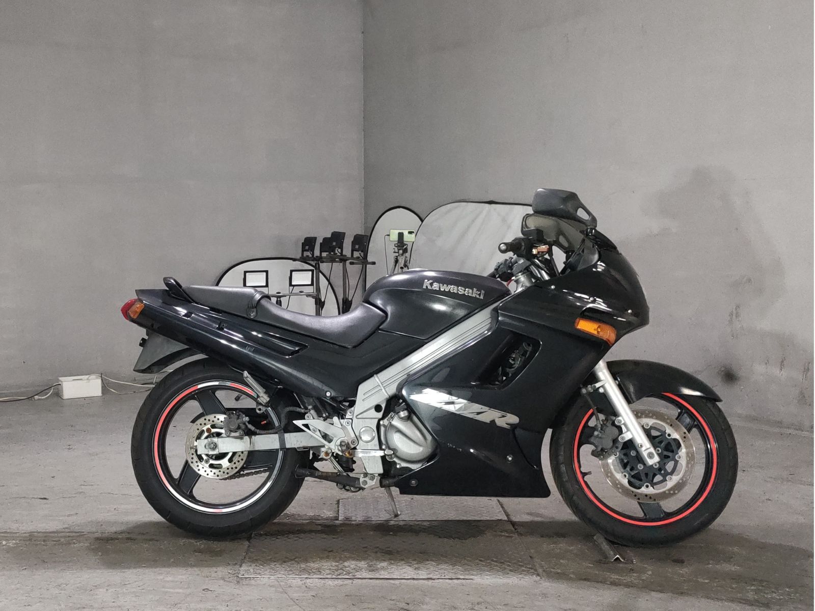 Kawasaki ZZR250