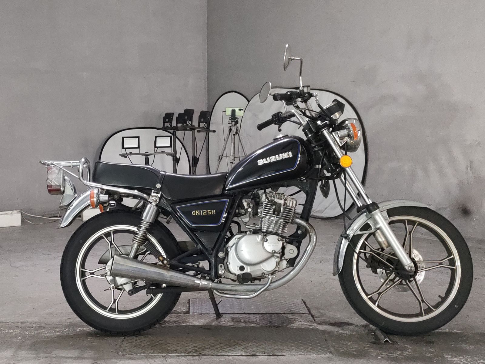 Suzuki GN125H