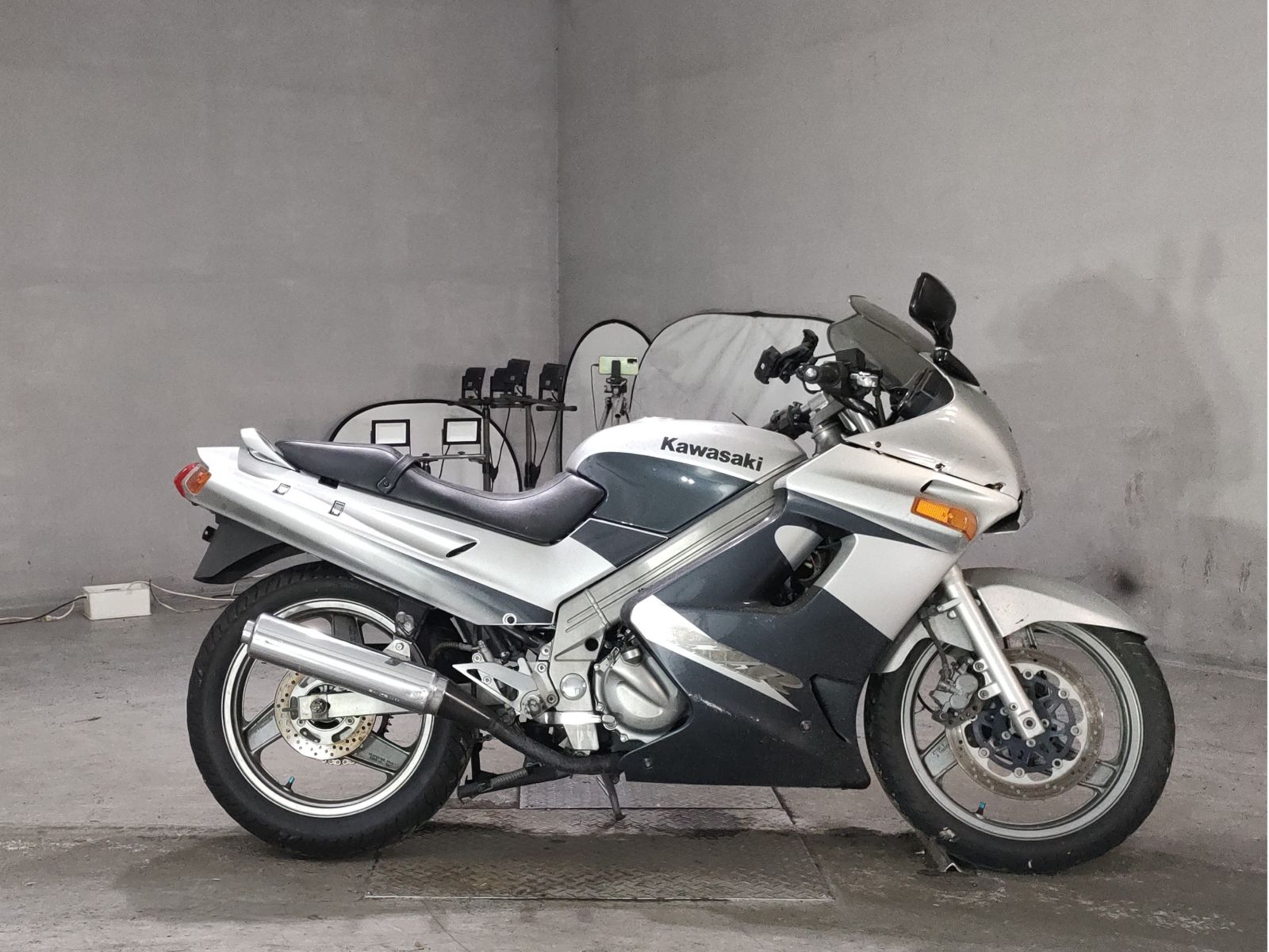 Kawasaki ZZR250