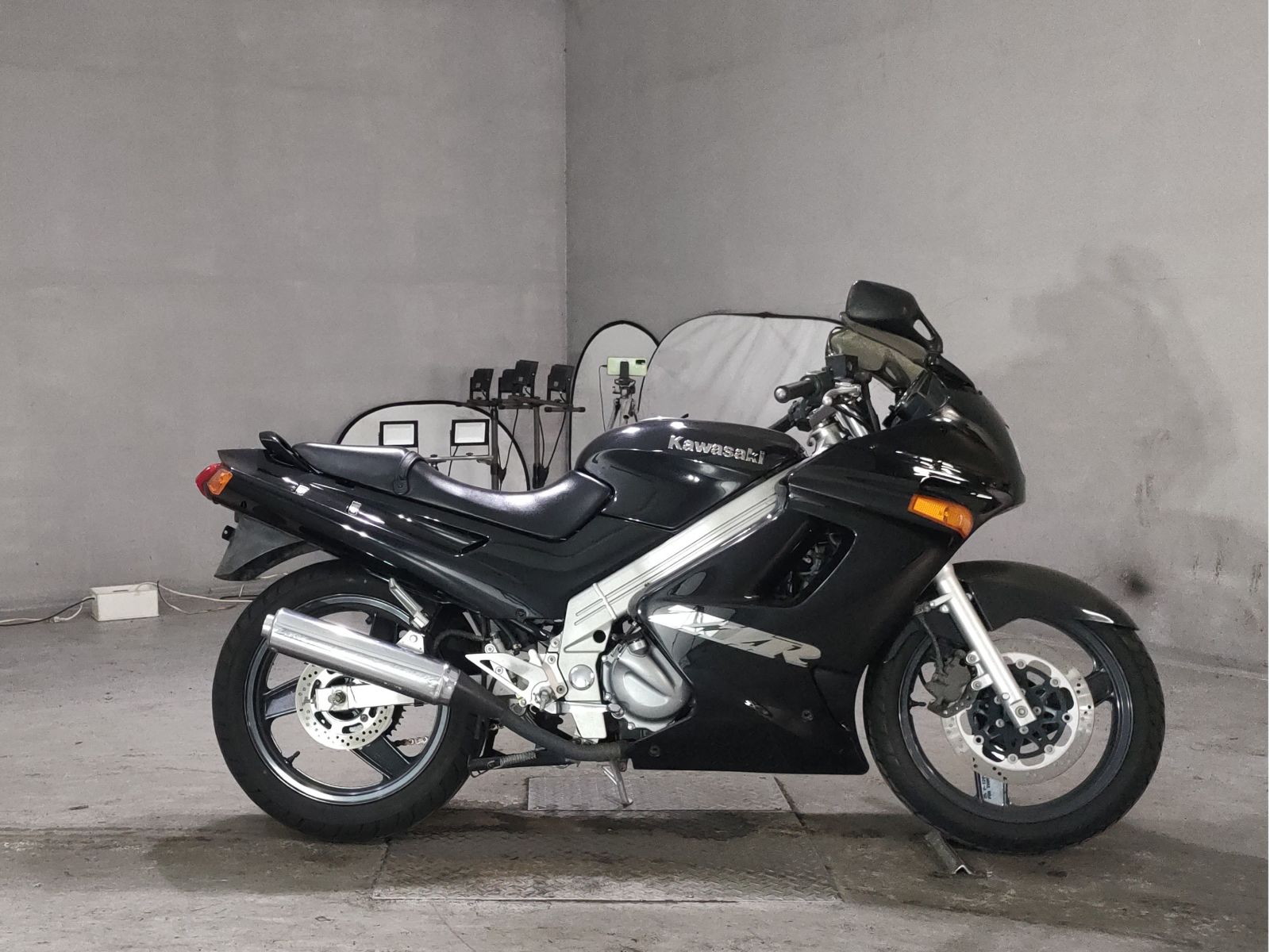 Kawasaki ZZR250