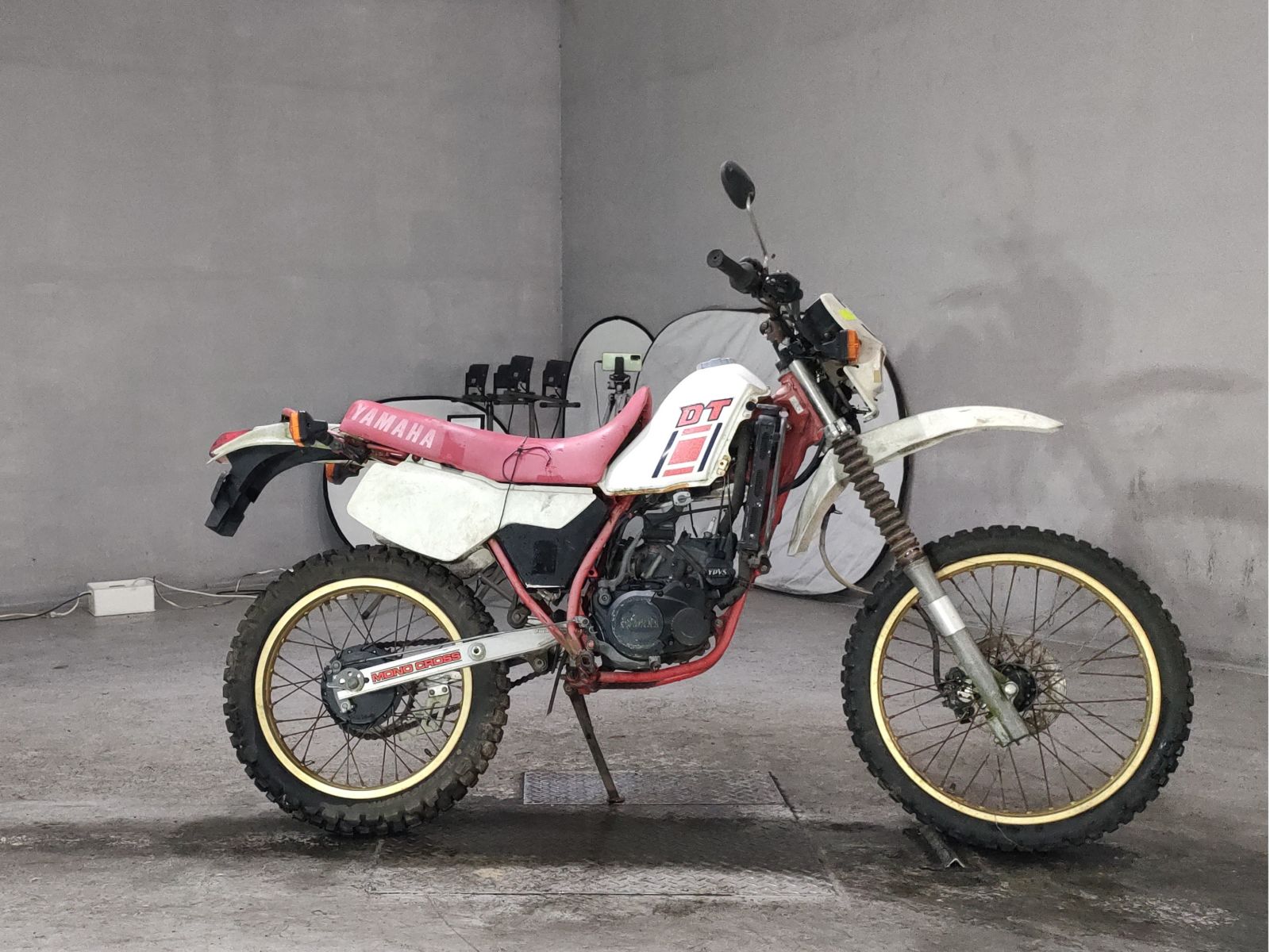 Yamaha DT200R