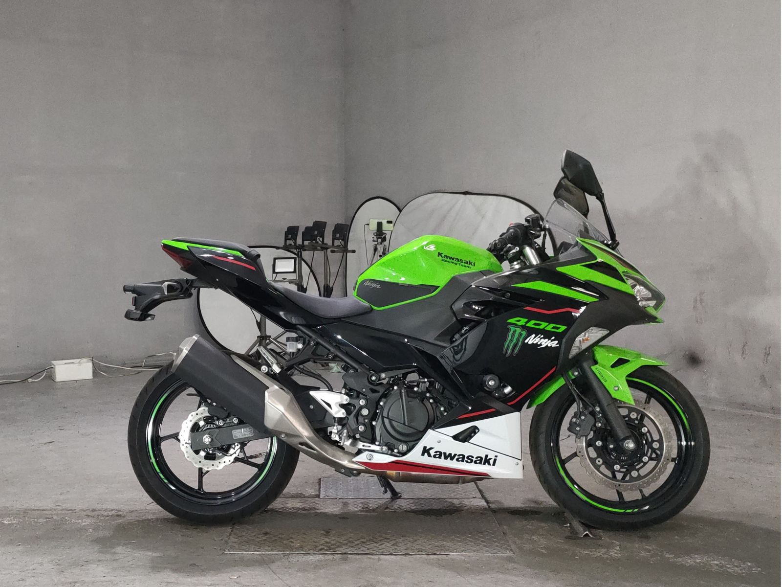 Kawasaki NINJA400