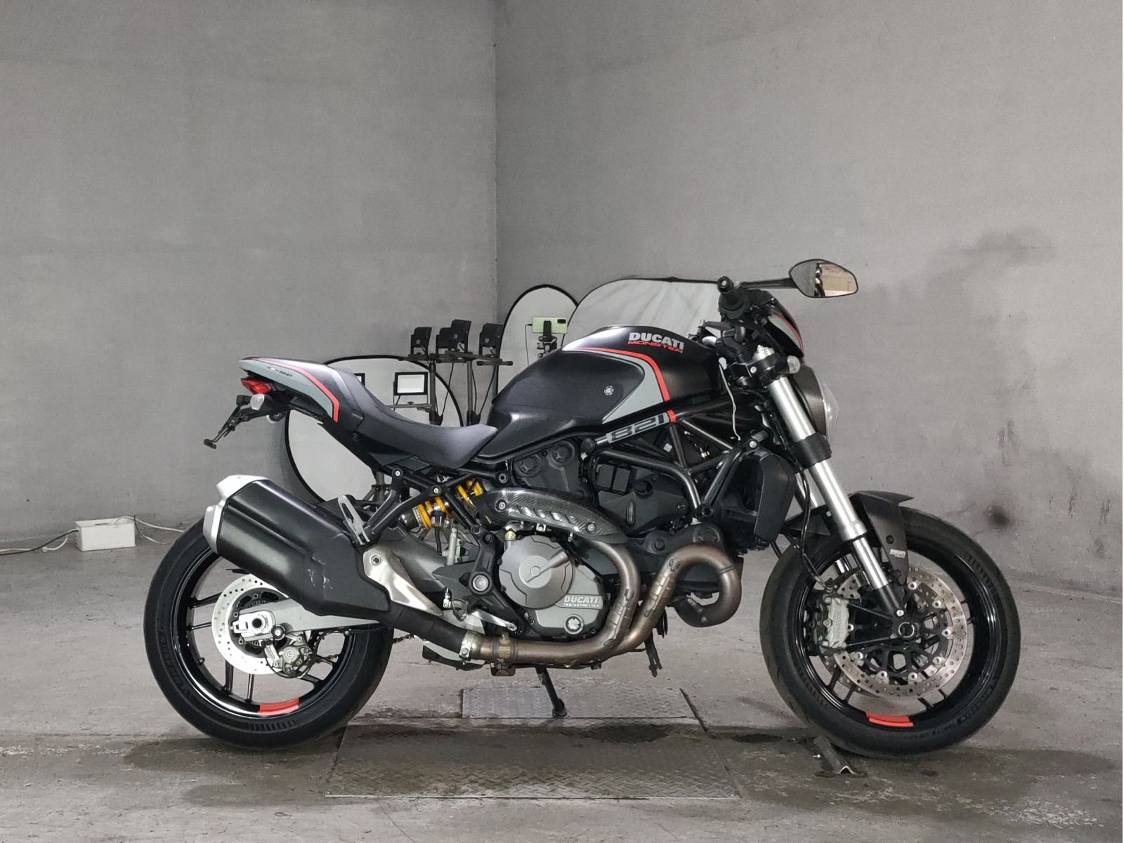 OTHER DUCATI MONSTAR 821