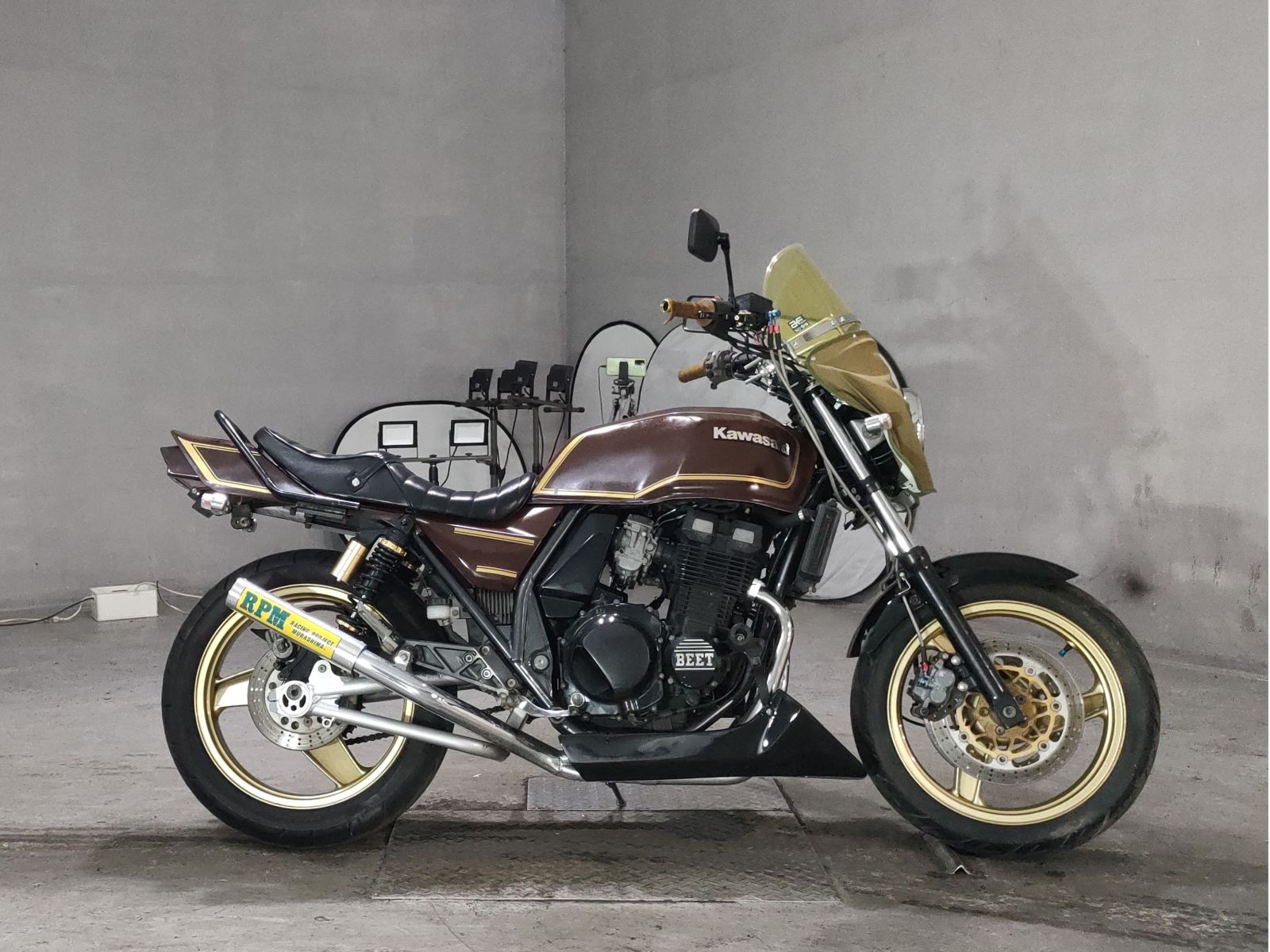 Kawasaki ZRX400