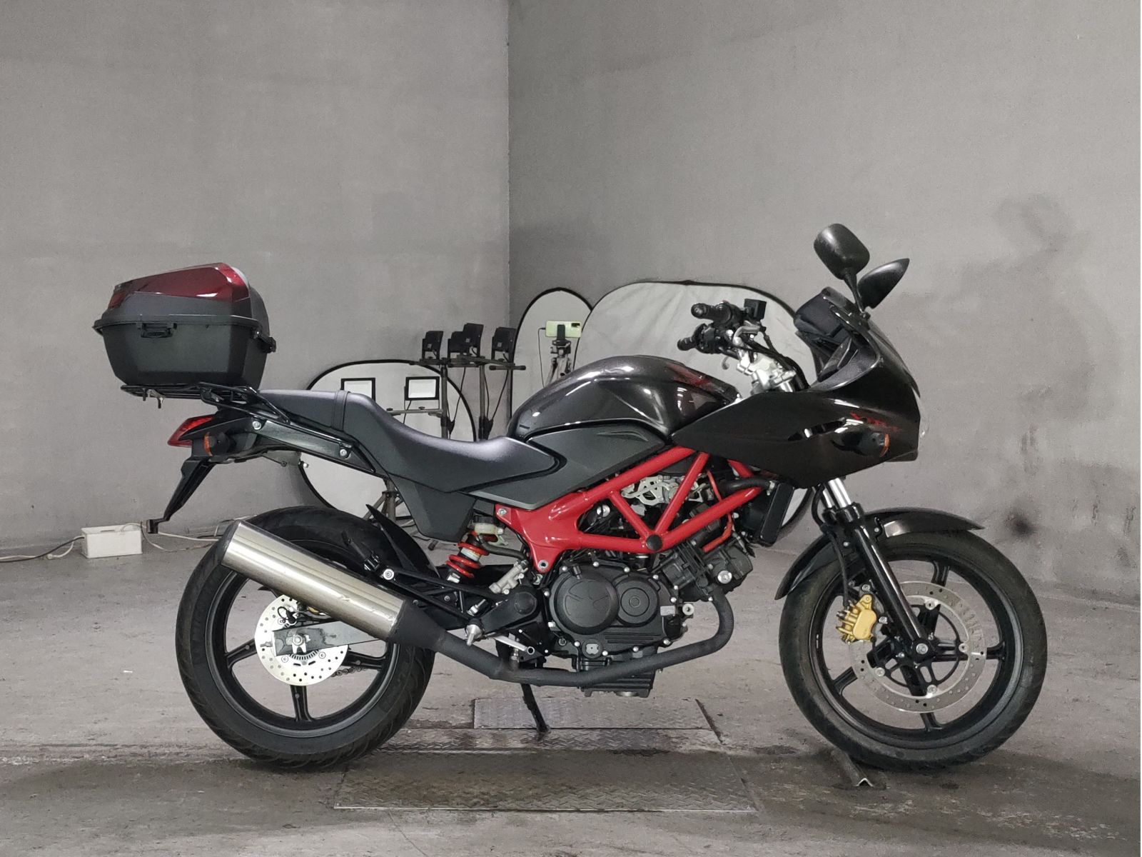 Honda VTR250F