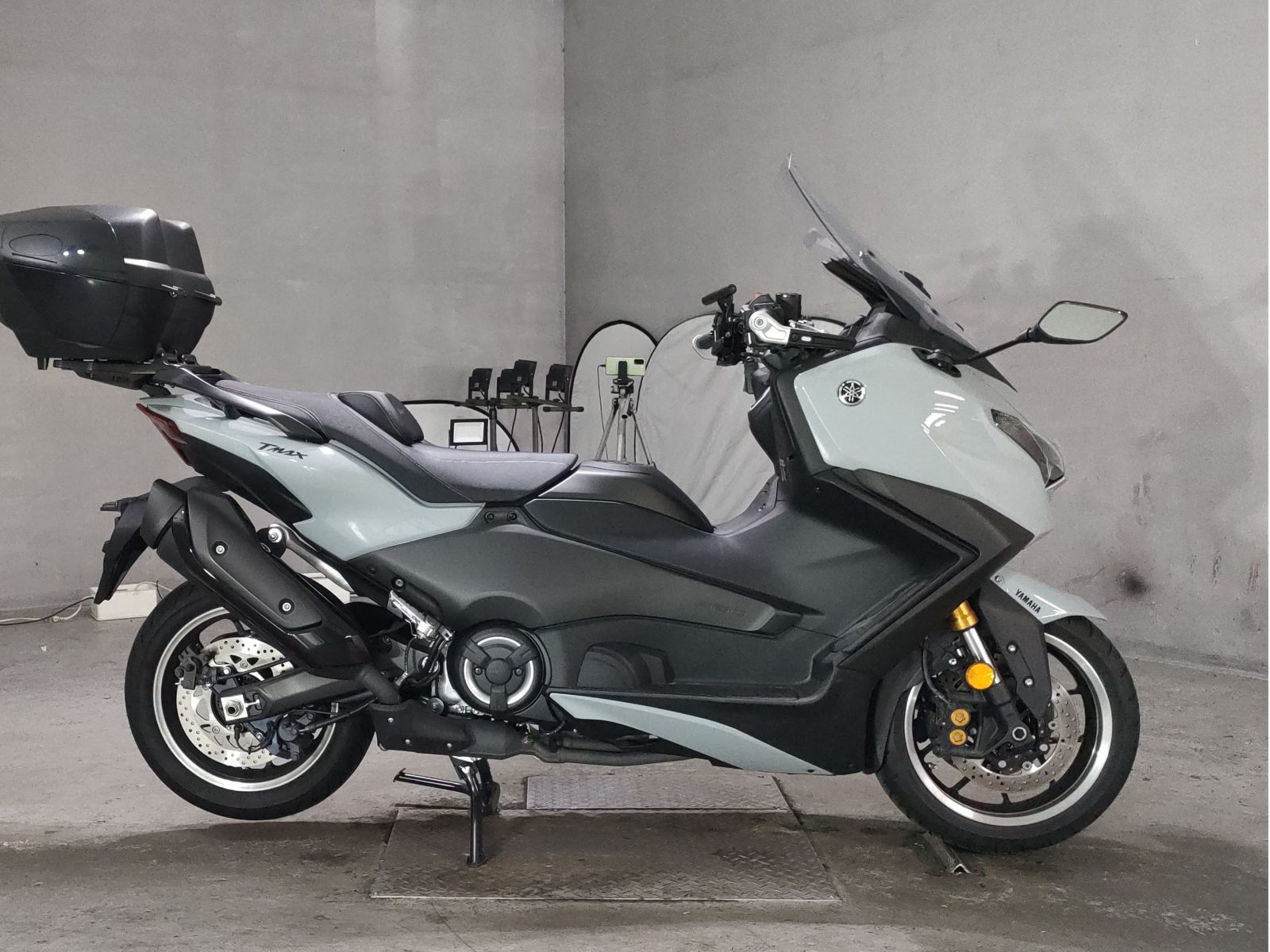 OTHER T-MAX560