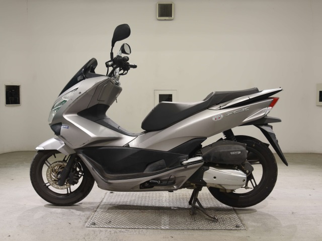 Honda PCX125-2