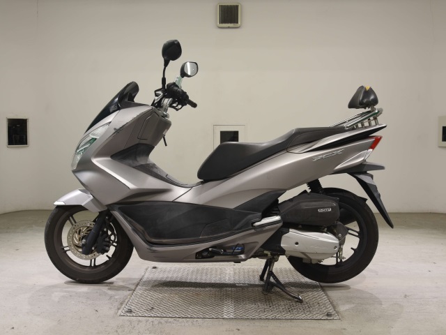 Honda PCX125-2