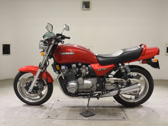 Kawasaki ZEPHYR750