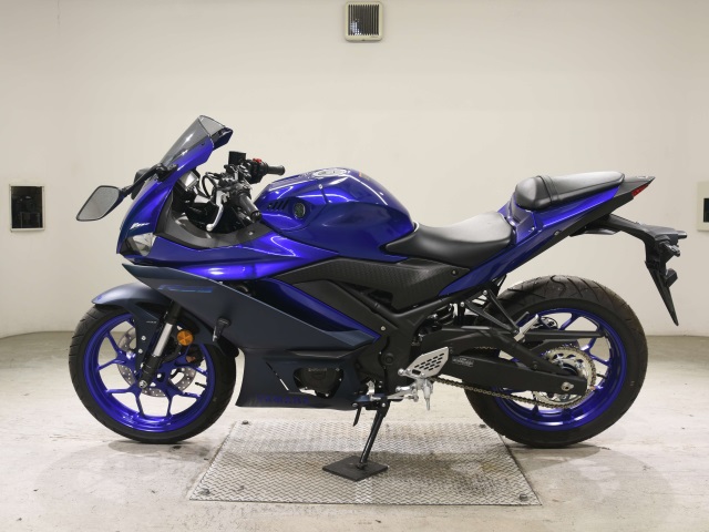 Yamaha YZF-R25A