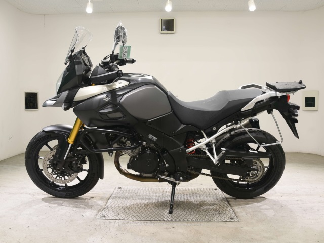 Suzuki V STROM1000A