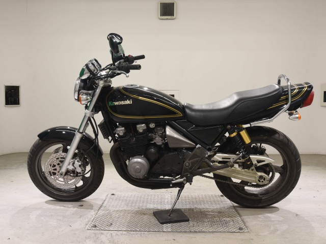 Kawasaki ZEPHYR400K