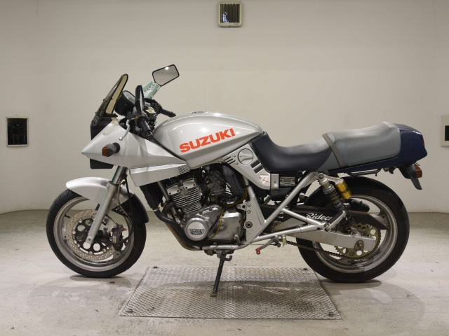 Suzuki GSX250 KATANA