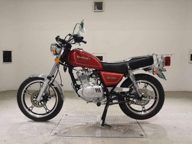 Suzuki GN125H
