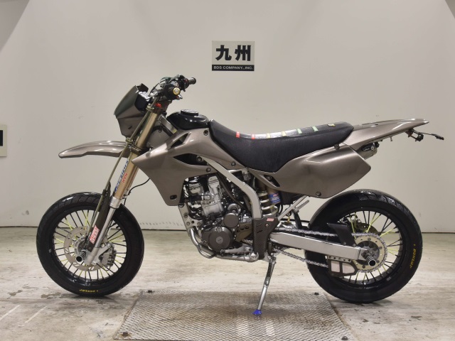 Suzuki 250SB