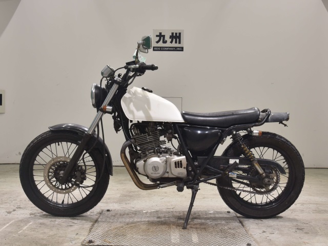 Suzuki GLASS TRACKER BIG BOY