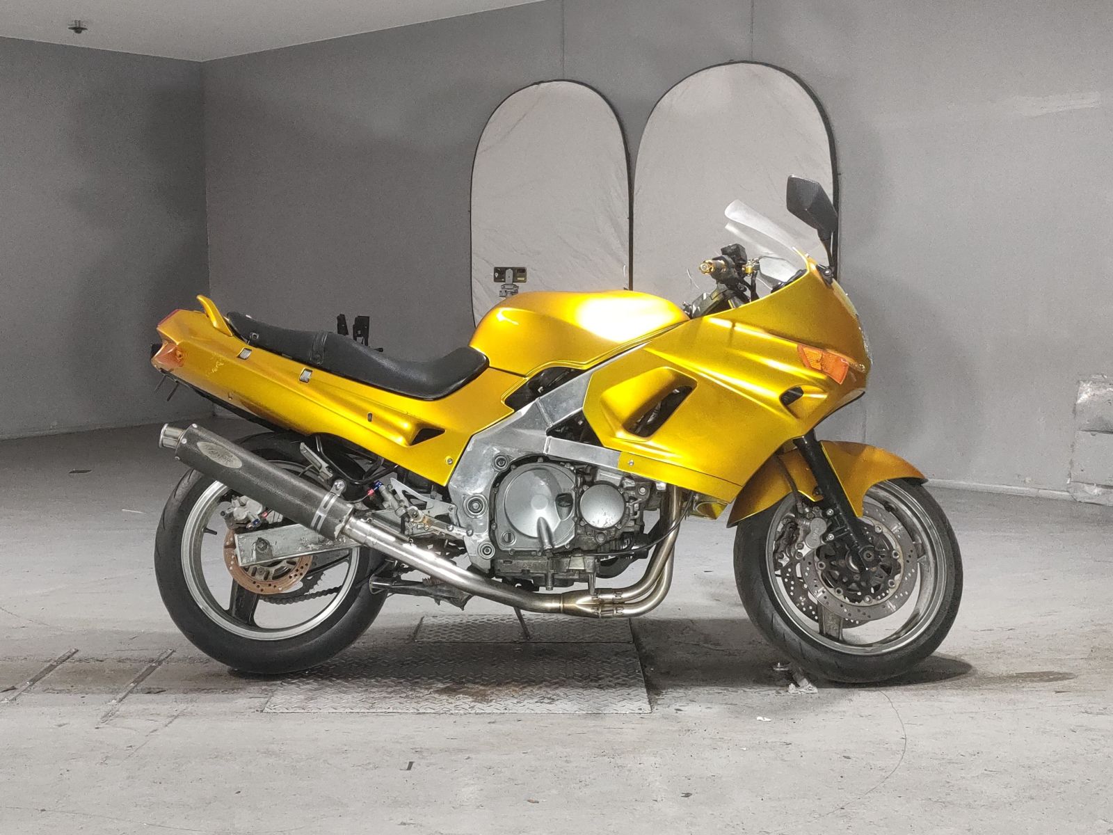 Kawasaki ZZR400