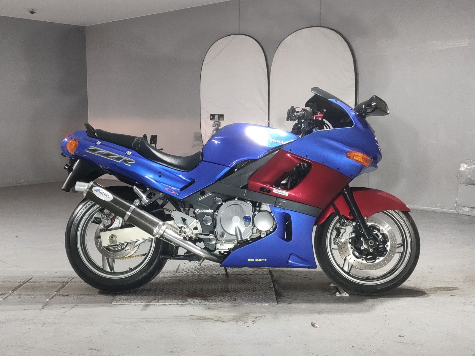 Kawasaki ZZR400
