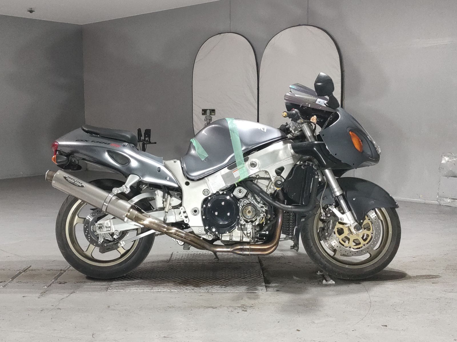 Suzuki GSX1300R HAYABUSA