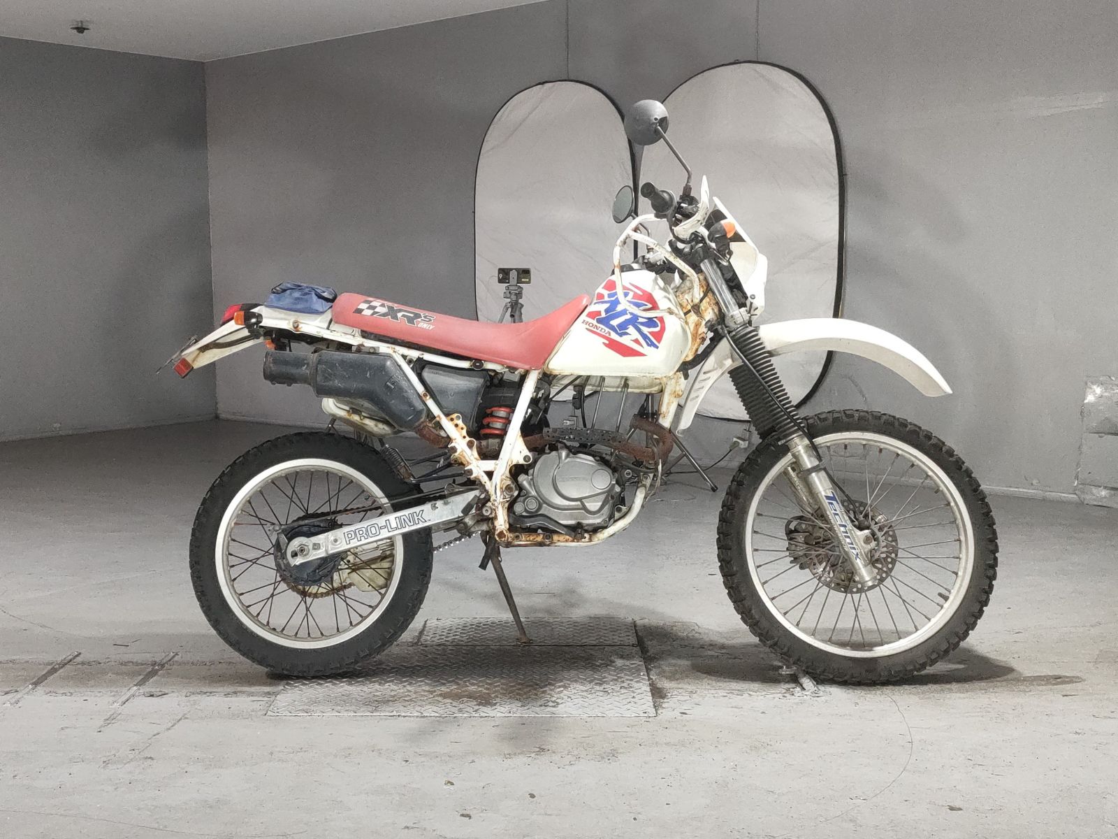 Honda XLR200R