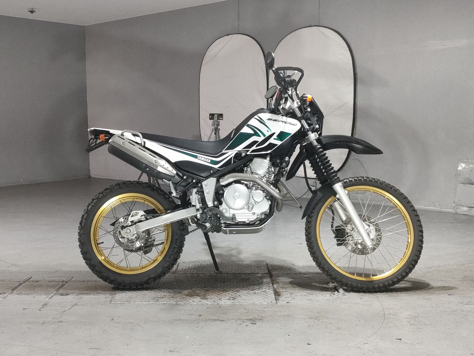 Yamaha SEROW 250