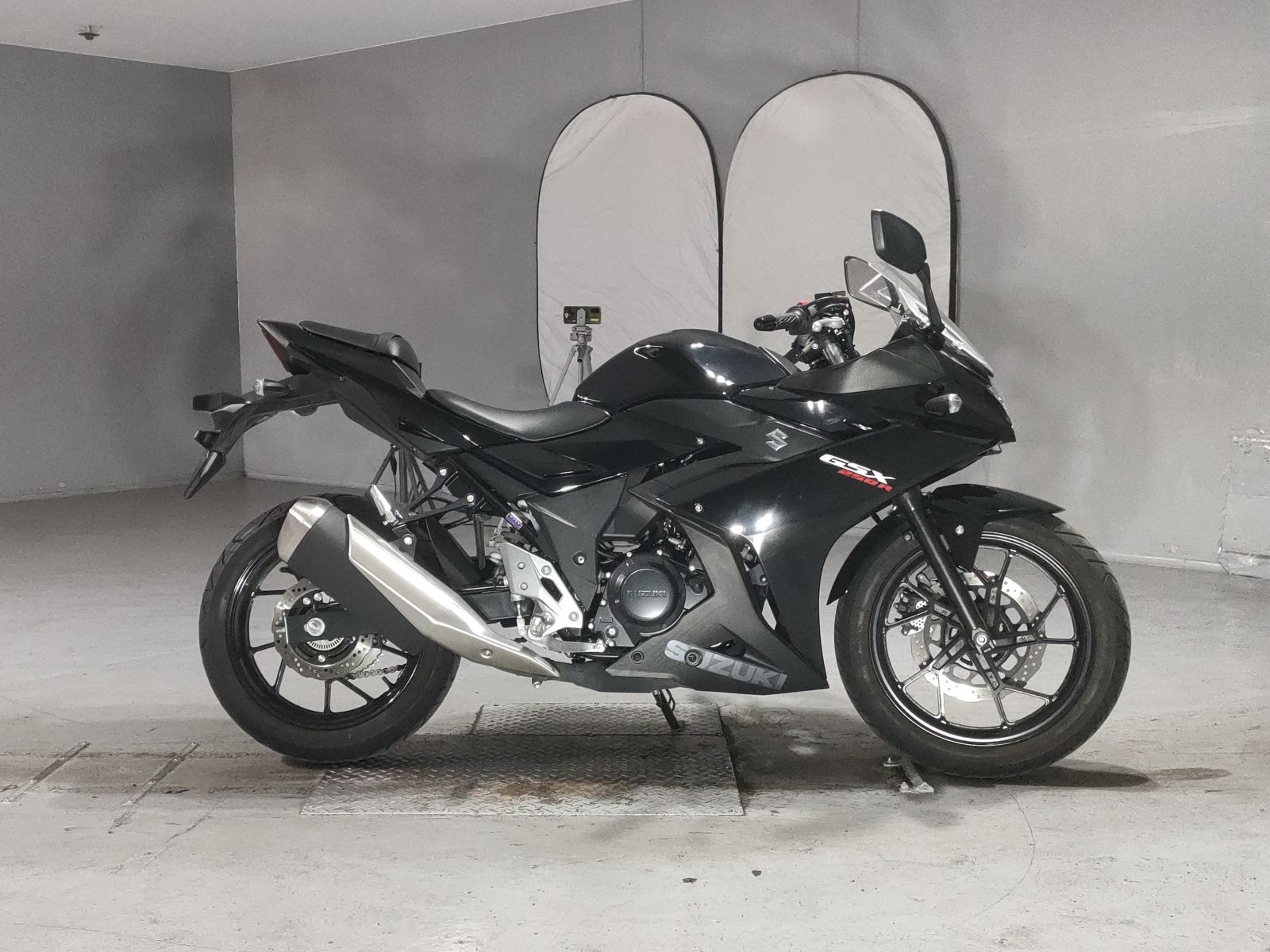 Suzuki GSX250R