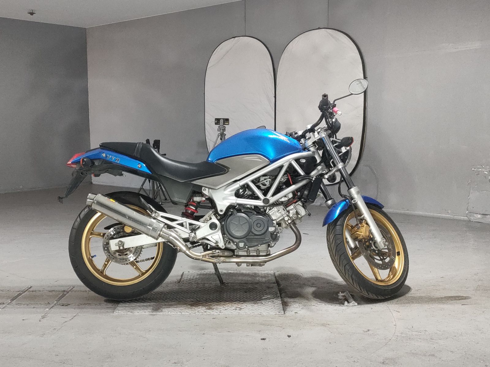 Honda VTR250