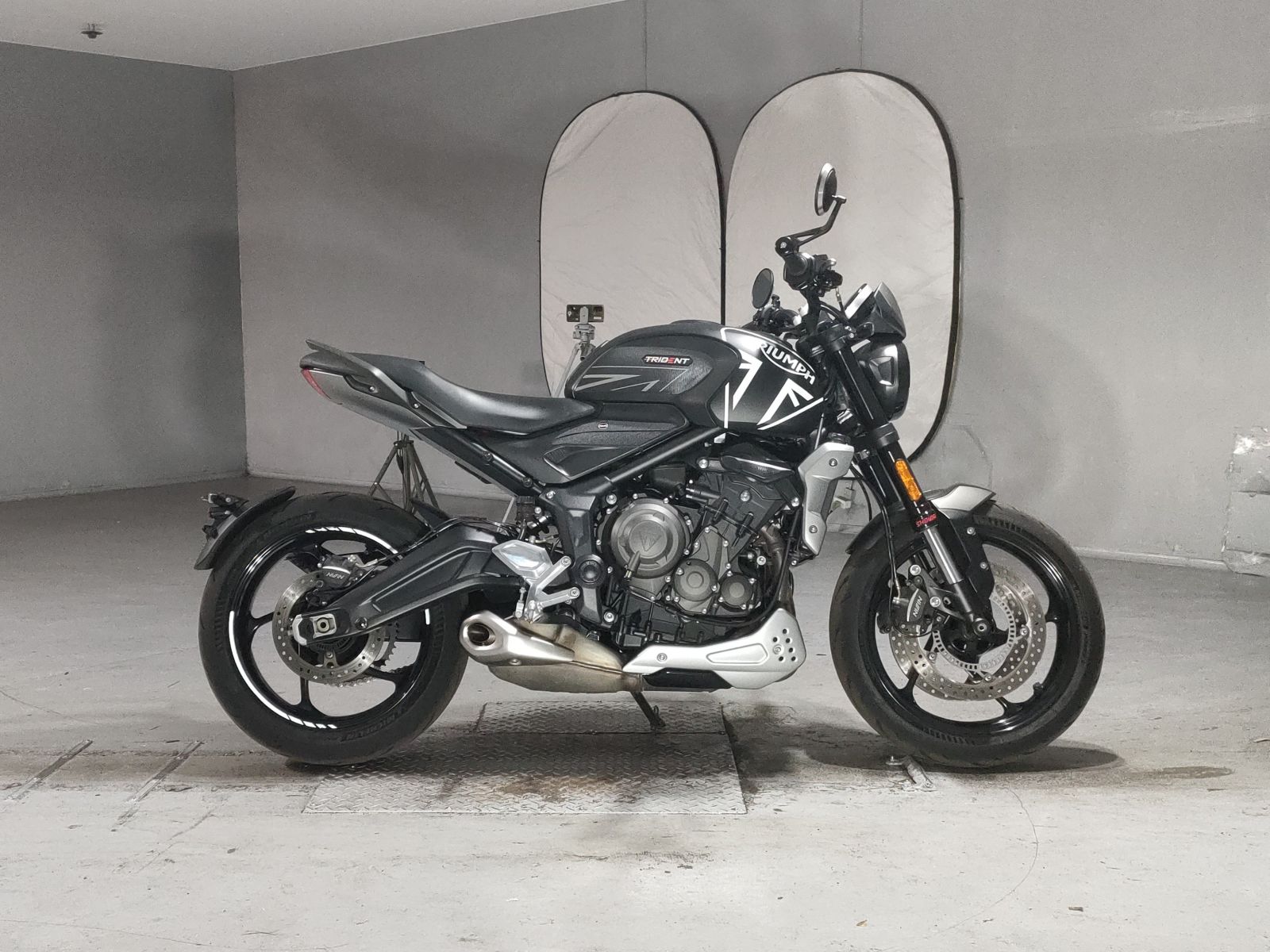 OTHER TRIUMPH TRIDENT 660