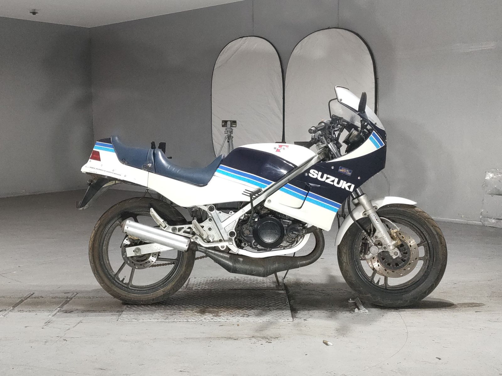 Suzuki RG250