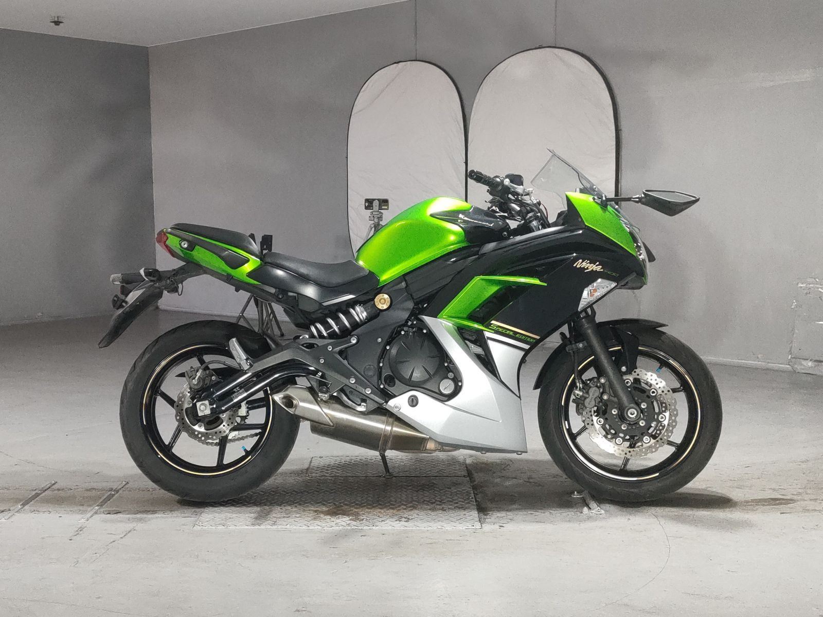 Kawasaki NINJA400