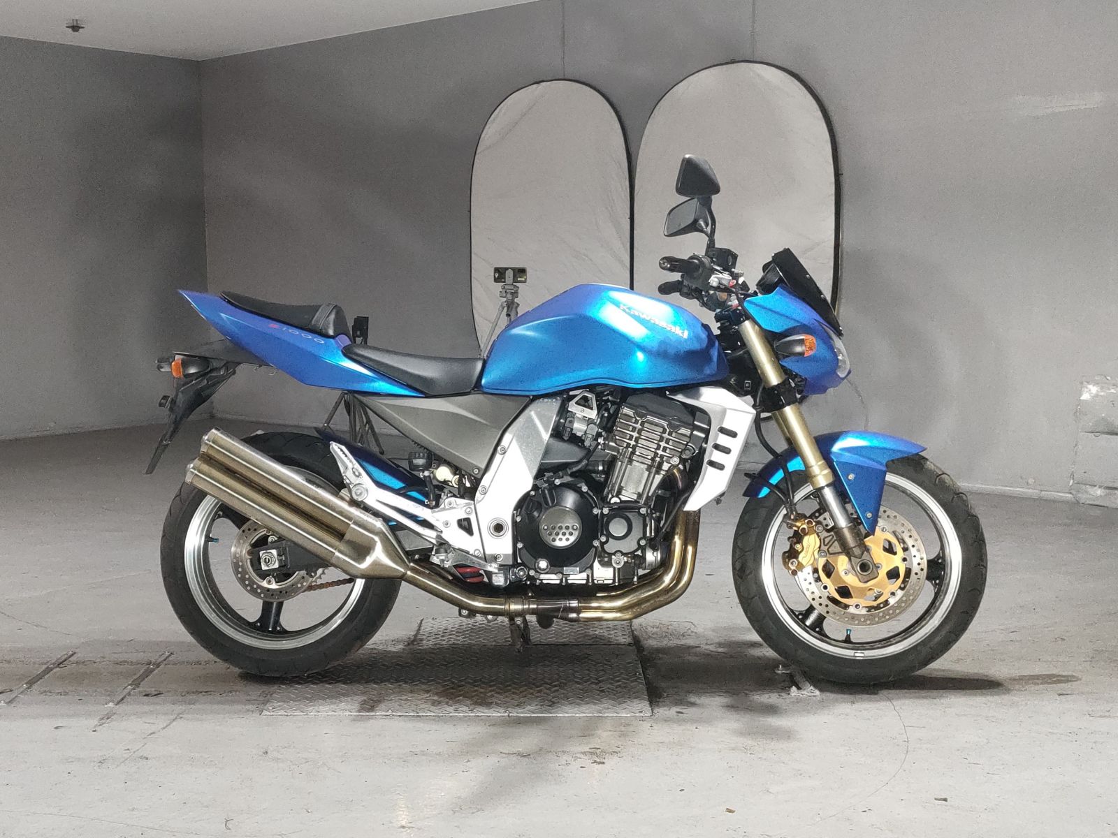 Kawasaki Z1000