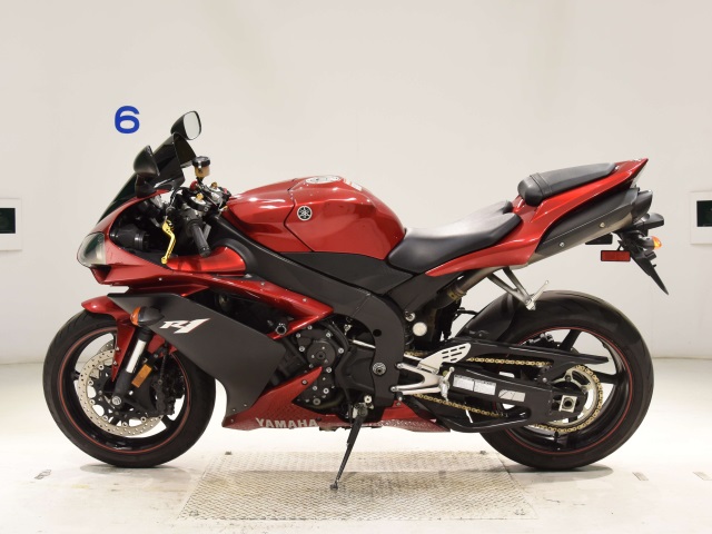 Yamaha YZF-R1