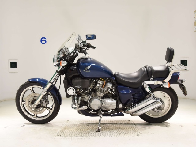 Honda V45 MAGNA