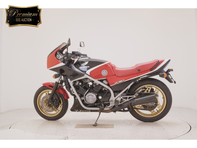 Honda VF750F