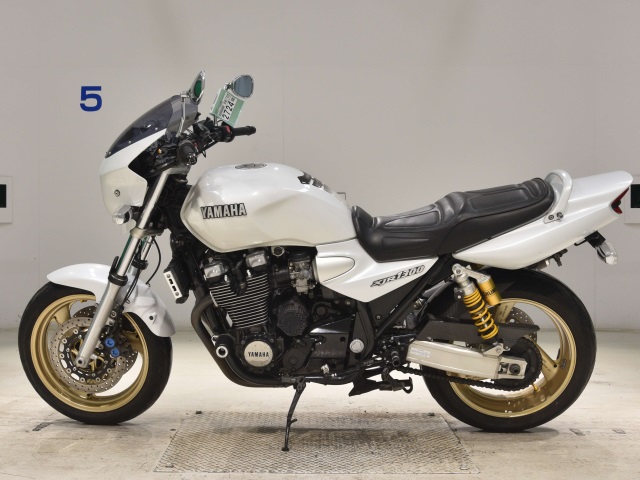 Yamaha XJR1300