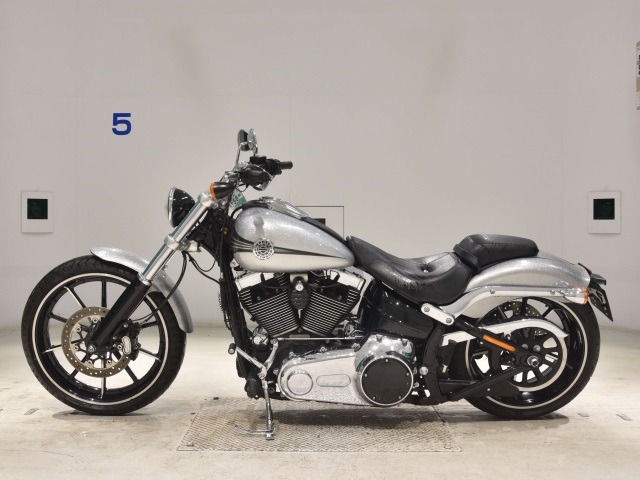 Harley-Davidson HARLEY FXSB BREAKOUT