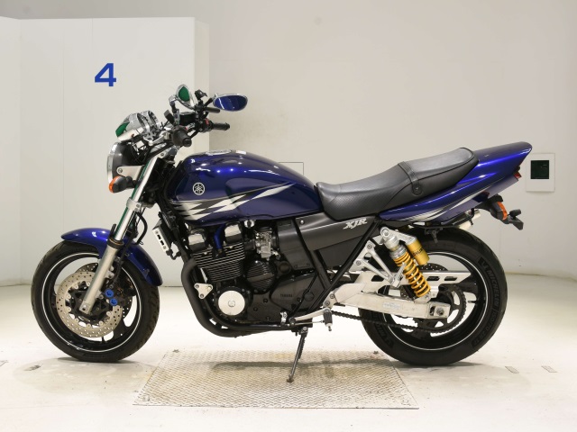 Yamaha XJR400R-3