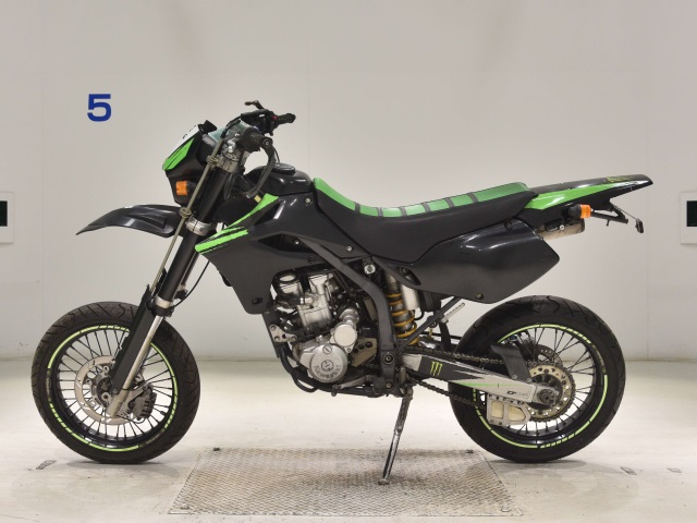 Kawasaki D-TRACKER