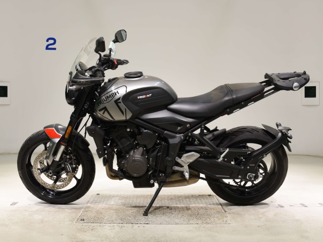OTHER TRIUMPH TRIDENT 660