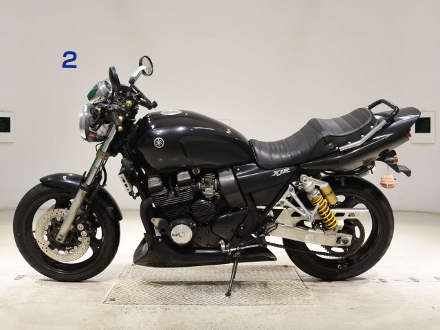 Yamaha XJR400R-3