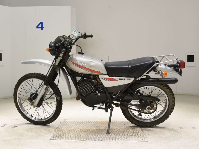 Yamaha DT125