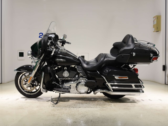 Harley-Davidson HARLEY FLHTCU1690
