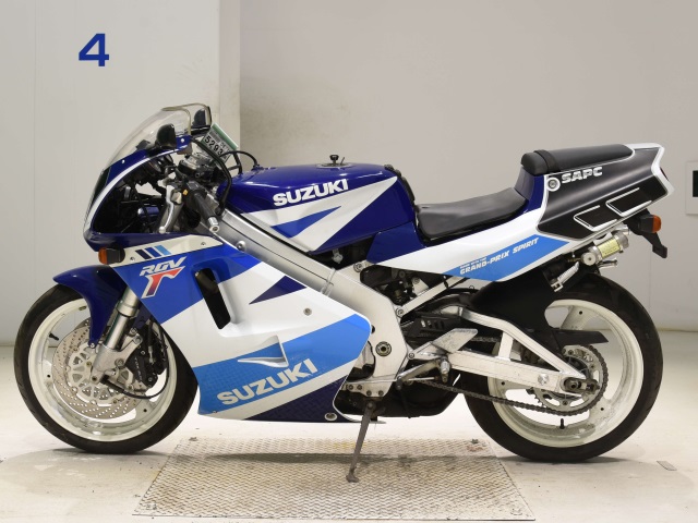 Suzuki RGV250
