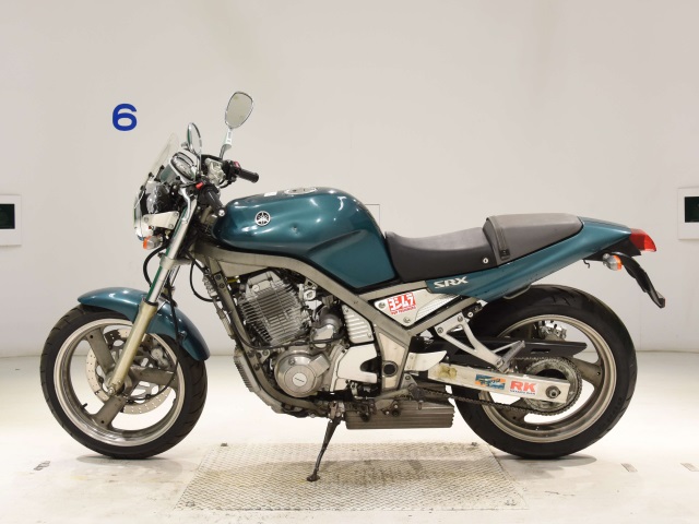 Yamaha SRX400-4