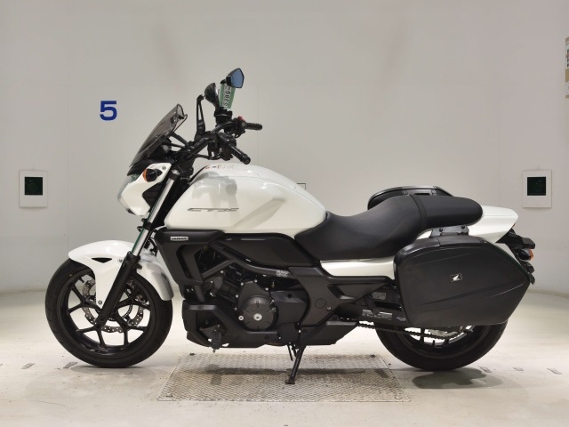 Honda CTX700ND