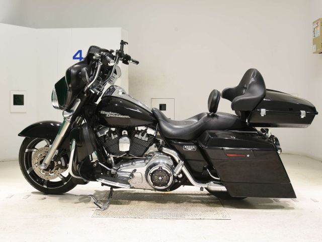 Harley-Davidson HARLEY FLHX1580