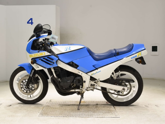 Suzuki GSX-R400